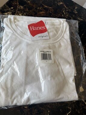NWT Hanes Originals White Crewneck T-Shirt Lot of 3 XL- long sleeve